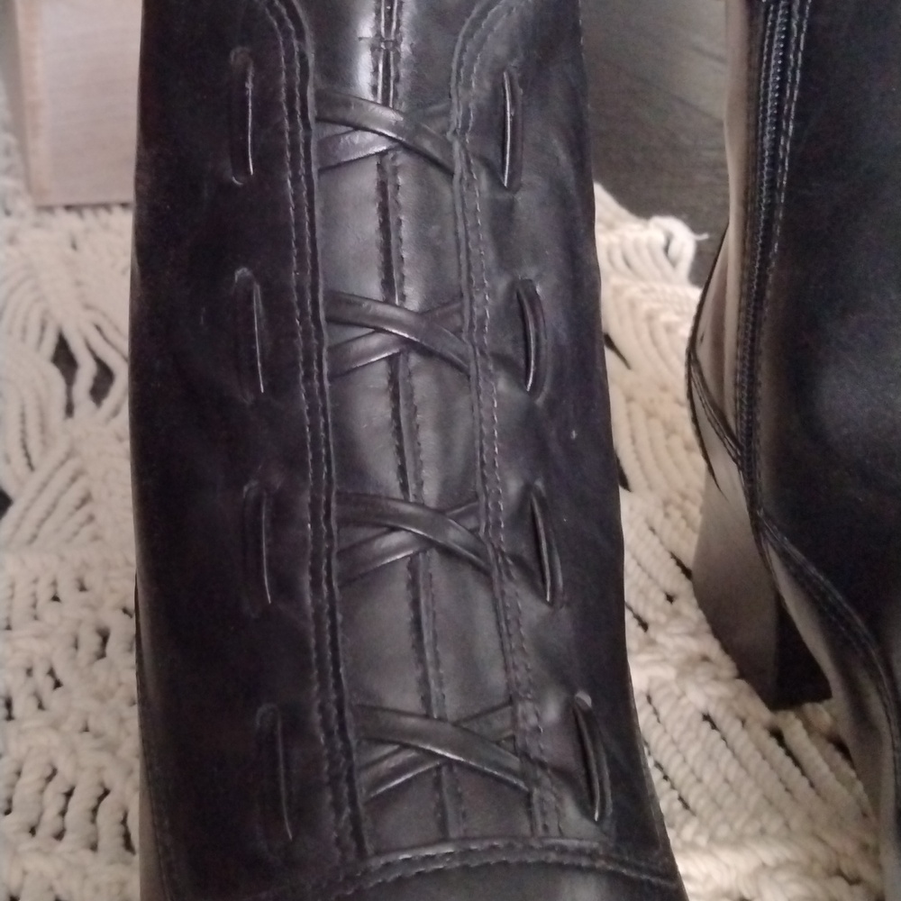 Classic Elements Bailey Ankle Booties Women's - image 3